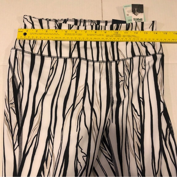 DSG Women's Size Medium Momentum High Rise Capris Legging Black And White - Picture 4 of 13